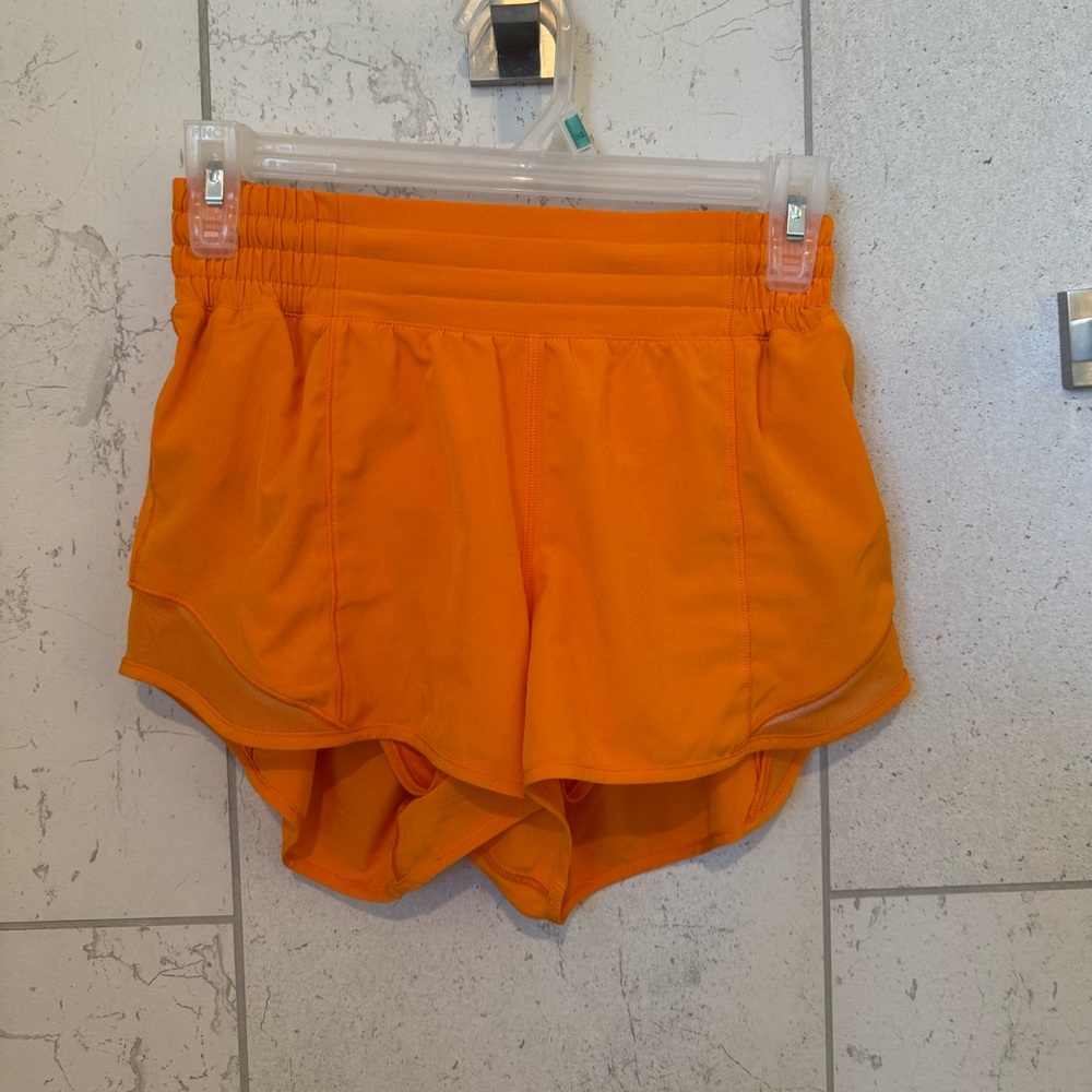 Lululemon Hotty Hot shorts High rise 2.5 inch size 4 Lit Orange